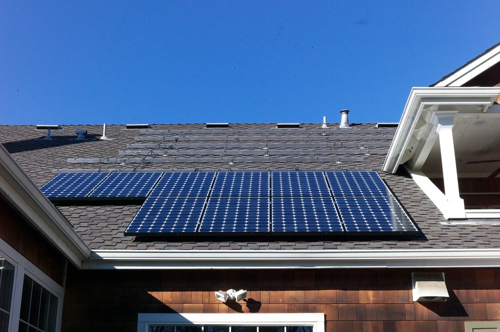 Residential rooftop solar array